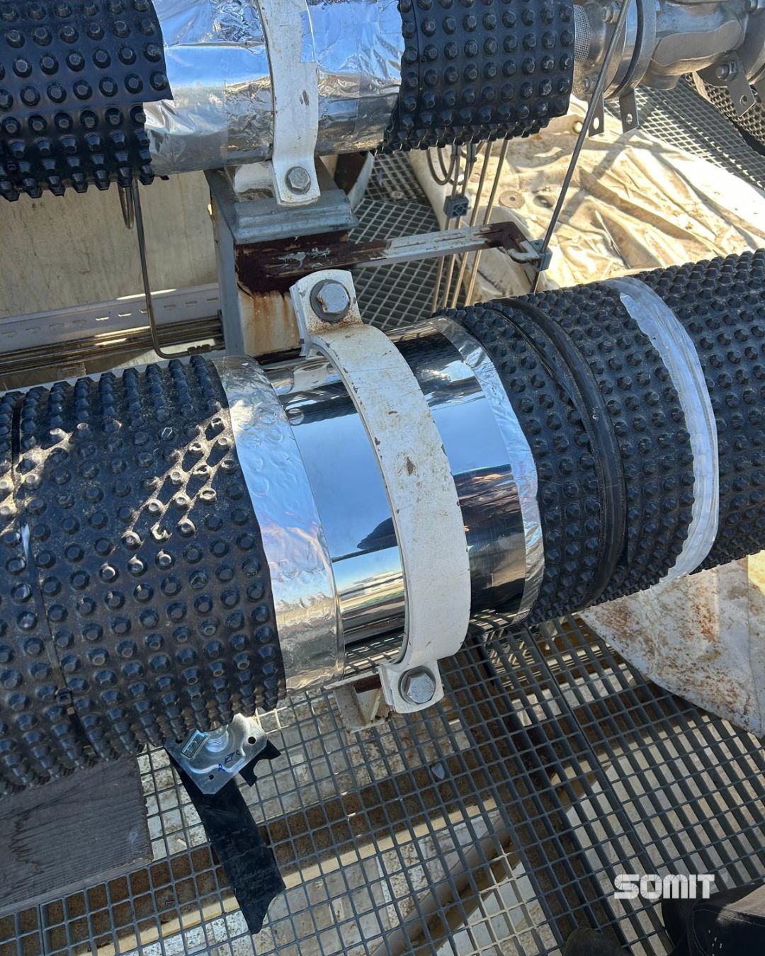 Linee criogeniche LNG isolate da SOMIT con sistema multistrato e rivestimento inox 316L presso l’impianto di Marghera.